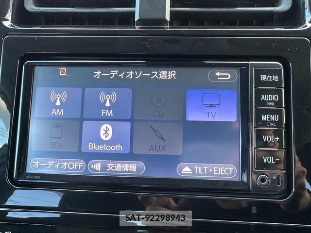 Toyota PRIUS 2018-08 8651838-7