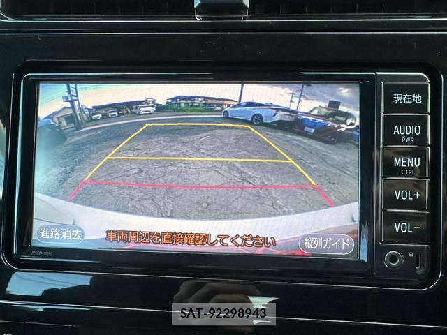 Toyota PRIUS 2018-08 8651838-8