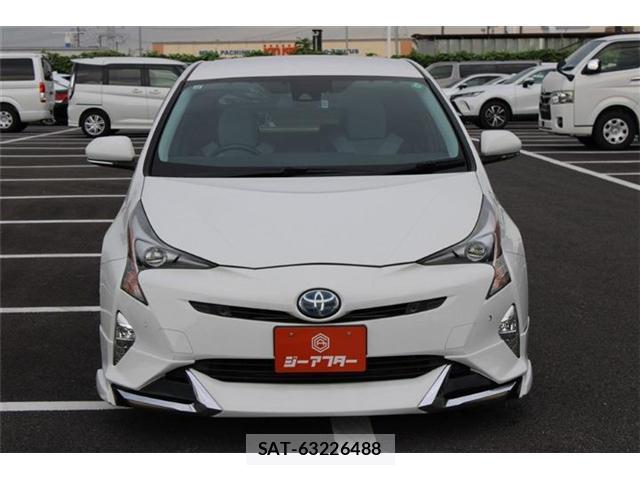 Toyota PRIUS 2017-11 8651874-13