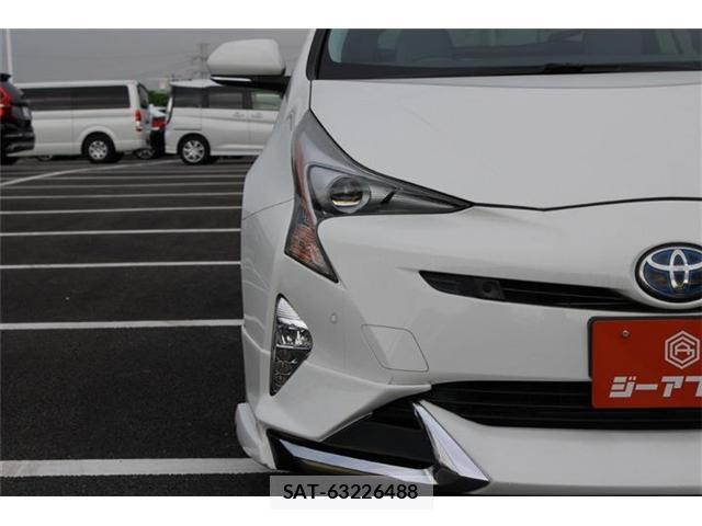 Toyota PRIUS 2017-11 8651874-14