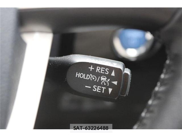 Toyota PRIUS 2017-11 8651874-3