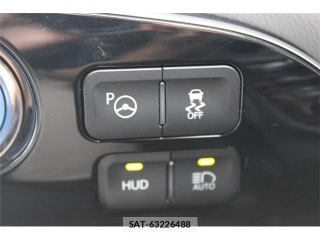 Toyota PRIUS 2017-11 8651874-4