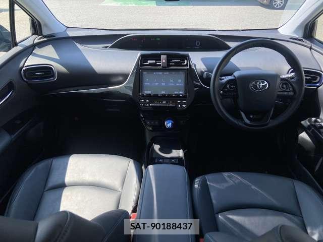 Toyota PRIUS 2022-05 8651924-1