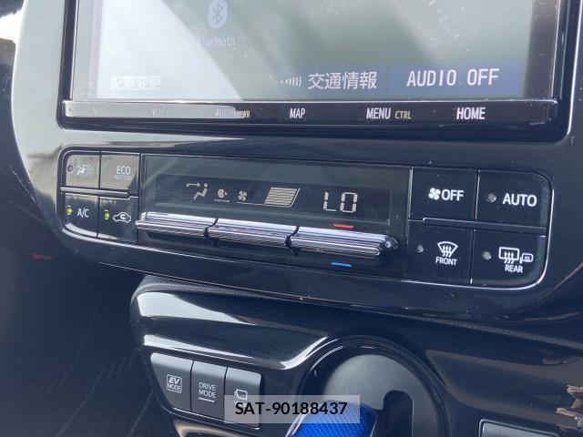 Toyota PRIUS 2022-05 8651924-12