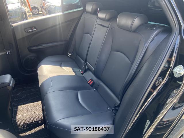 Toyota PRIUS 2022-05 8651924-14
