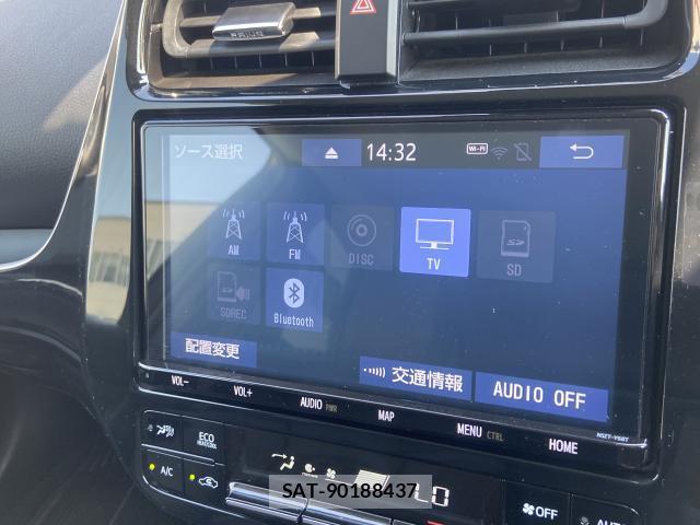 Toyota PRIUS 2022-05 8651924-3