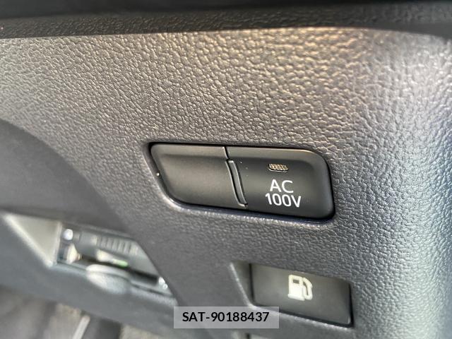 Toyota PRIUS 2022-05 8651924-8