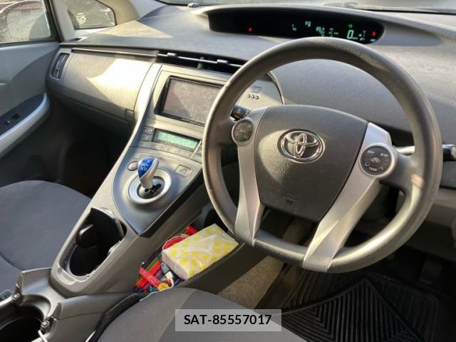Toyota PRIUS 2011-11 8652161-14