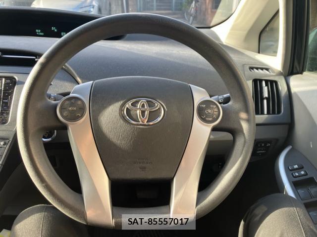Toyota PRIUS 2011-11 8652161-16