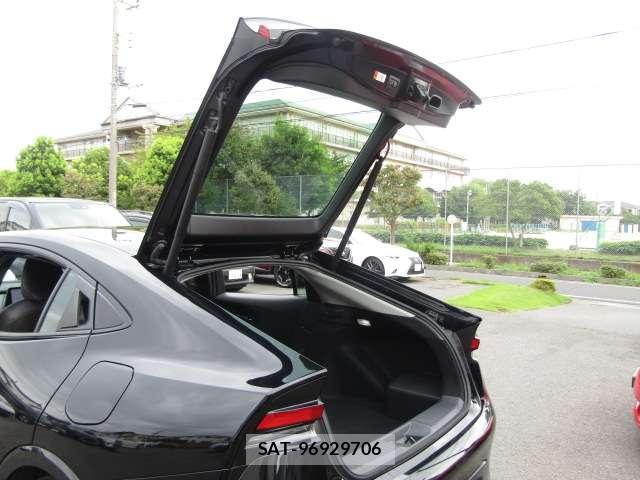 Toyota PRIUS 2024-01 8652339-4