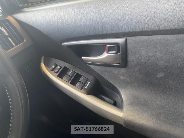 Toyota PRIUS 2012-09 8652506-13