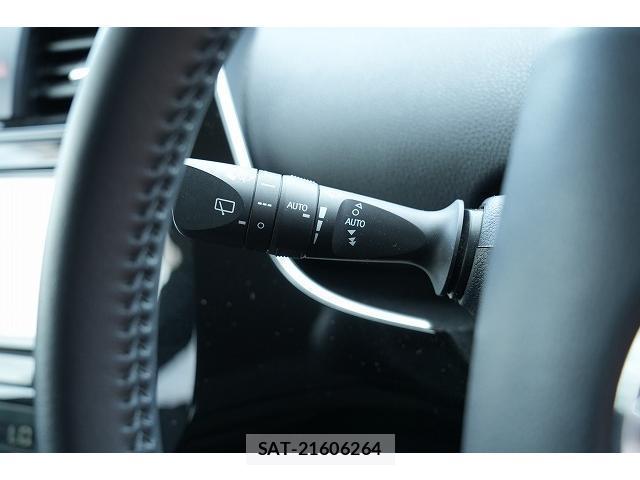 Toyota PRIUS 2017-02 8652550-14