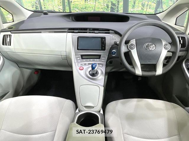 Toyota PRIUS 2015-06 8652571-1