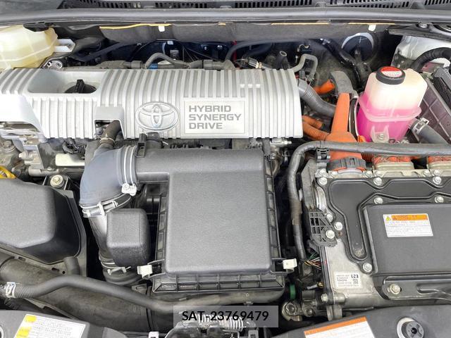 Toyota PRIUS 2015-06 8652571-17