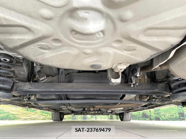 Toyota PRIUS 2015-06 8652571-18