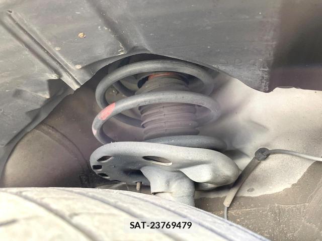 Toyota PRIUS 2015-06 8652571-19
