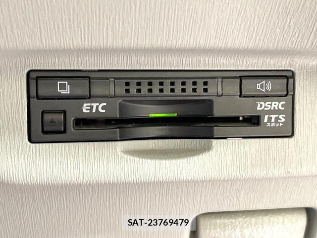 Toyota PRIUS 2015-06 8652571-5