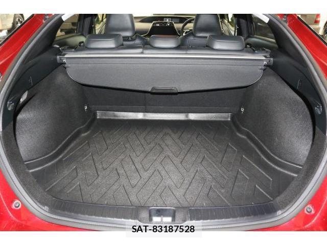 Toyota PRIUS 2015-12 8652619-18