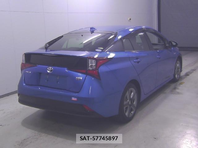 Toyota PRIUS 2019-08 8652691-1