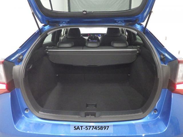 Toyota PRIUS 2019-08 8652691-5