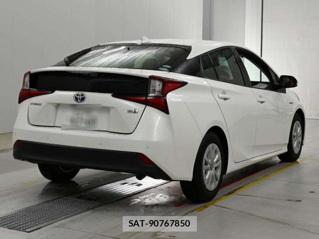 Toyota PRIUS 2020-01 8652698-1