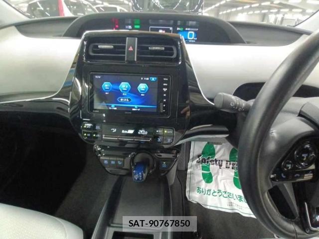 Toyota PRIUS 2020-01 8652698-2