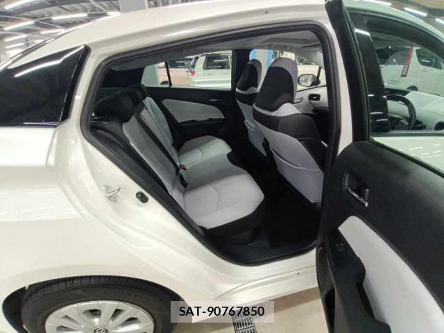 Toyota PRIUS 2020-01 8652698-6