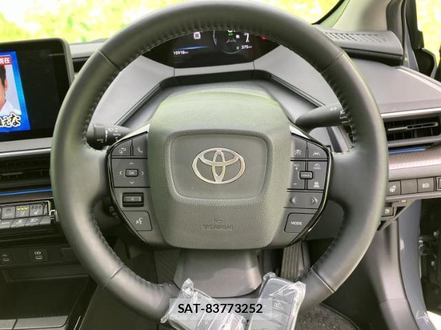 Toyota PRIUS 2023-05 8652732-14