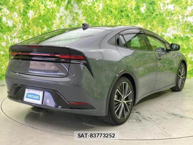 Toyota PRIUS 2023-05 8652732-2
