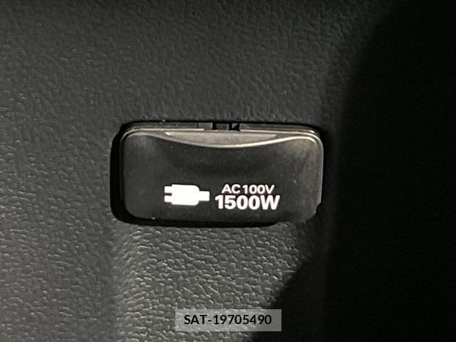 Toyota PRIUS 2021-08 8652734-6