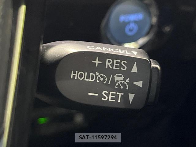 Toyota PRIUS 2019-05 8652740-5