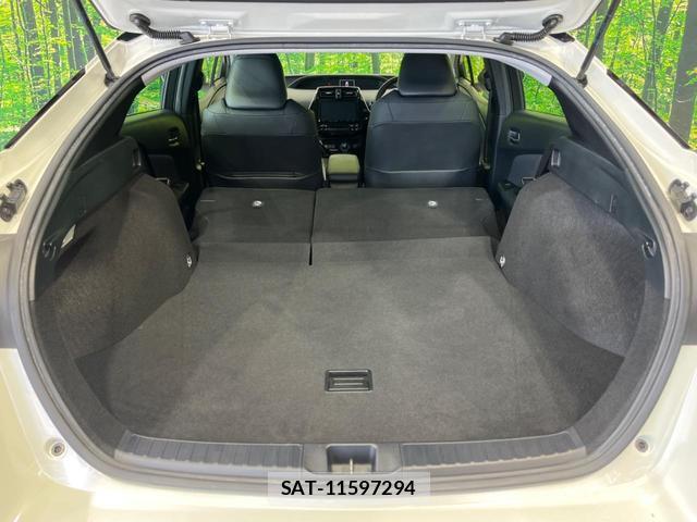 Toyota PRIUS 2019-05 8652740-9