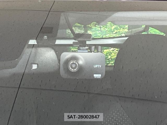 Toyota PRIUS 2022-08 8652746-5