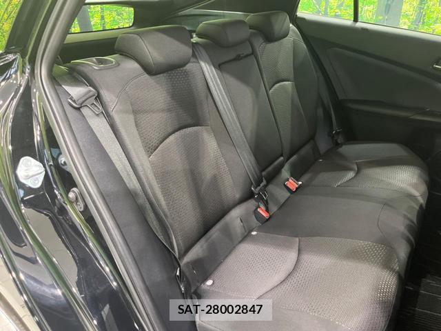 Toyota PRIUS 2022-08 8652746-8