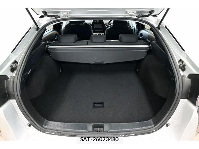 Toyota PRIUS 2016-03 8652888-11