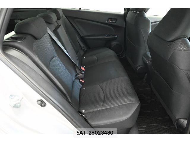 Toyota PRIUS 2016-03 8652888-9