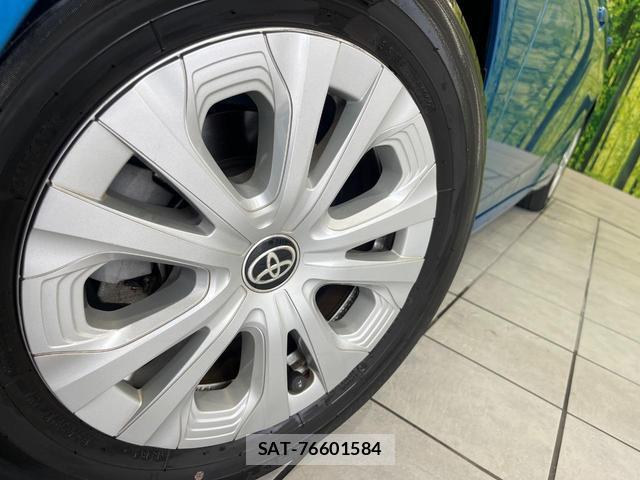 Toyota PRIUS 2022-11 8652931-12