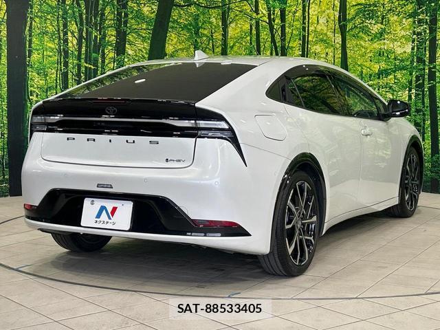 Toyota PRIUS 2023-08 8653016-16