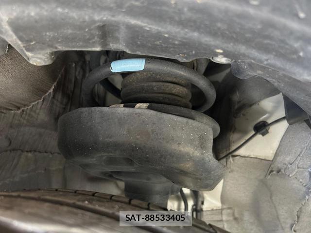 Toyota PRIUS 2023-08 8653016-19