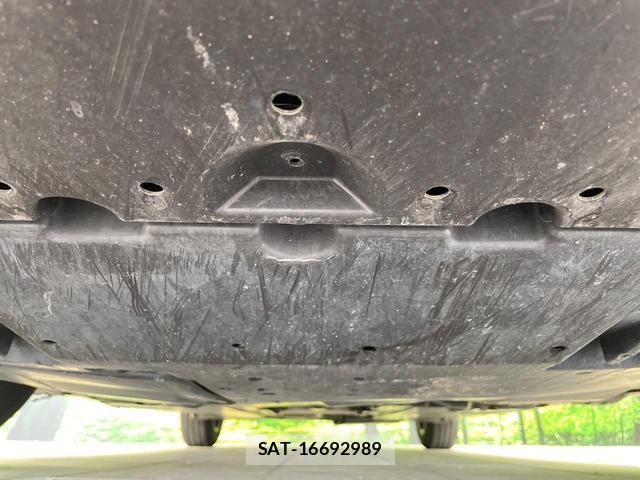 Toyota PRIUS 2020-03 8653190-18