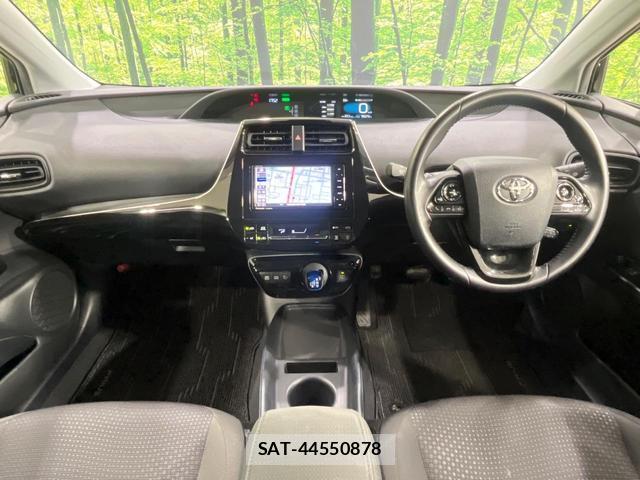 Toyota PRIUS 2019-12 8653275-1