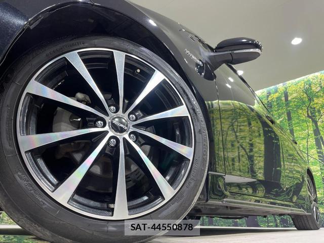 Toyota PRIUS 2019-12 8653275-14