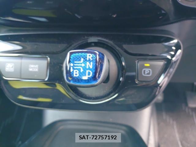 Toyota PRIUS 2021-08 8653357-11