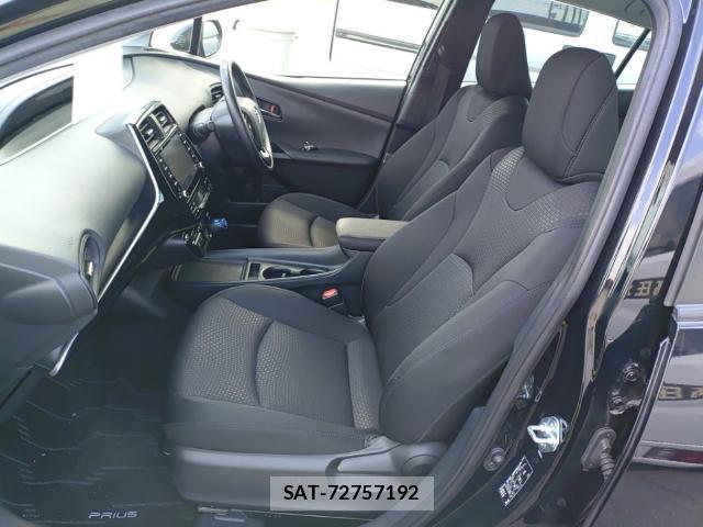 Toyota PRIUS 2021-08 8653357-15