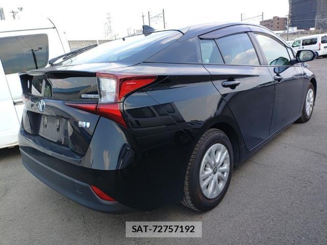 Toyota PRIUS 2021-08 8653357-4