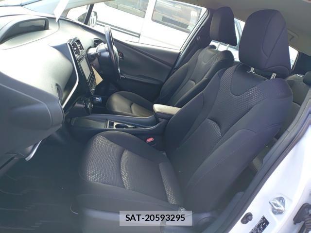 Toyota PRIUS 2021-08 8653377-15