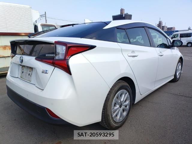 Toyota PRIUS 2021-08 8653377-4