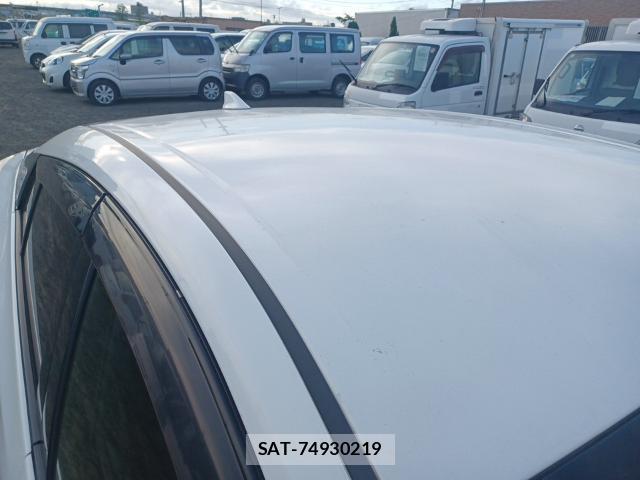 Toyota PRIUS 2017-08 8653422-6