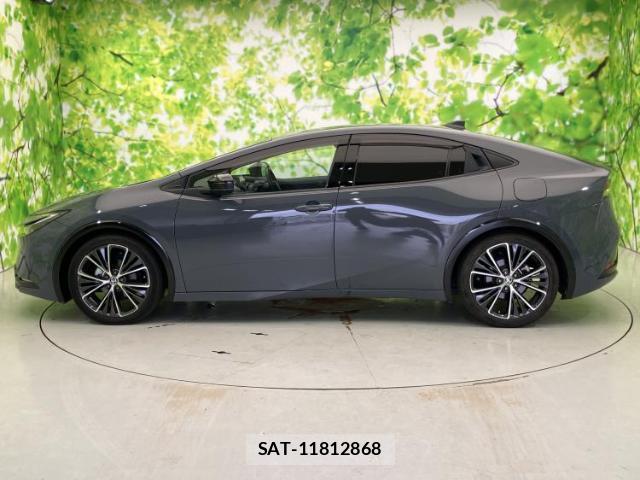 Toyota PRIUS 2023-10 8653482-1