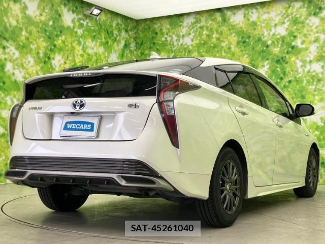 Toyota PRIUS 2016-05 8653526-2
